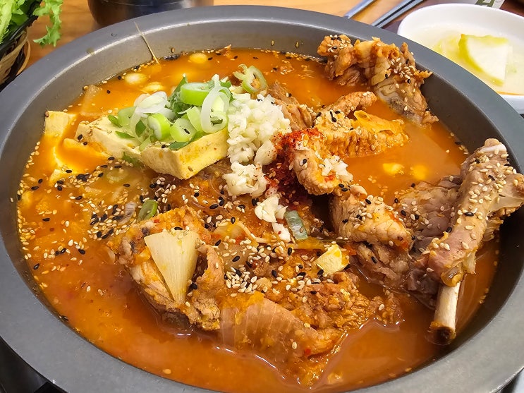  전북 전주 얼큰 신 갈비전골 다양한 쌈 맛집 덕진구 월드컵 경기장 근처 청담옥