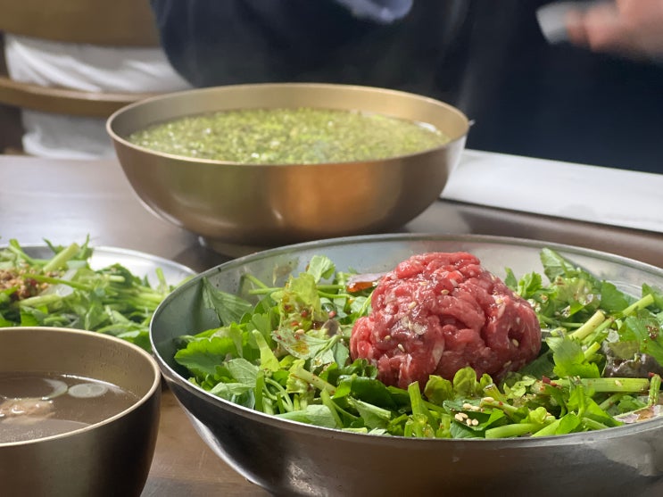 능동미나리 웨이팅 감수하고 먹을 성수 맛집