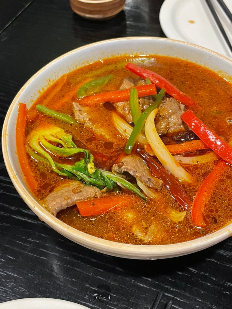  압구정로데오 맛집 중식당 골드피쉬 딤섬퀴진, 우육면 짱!