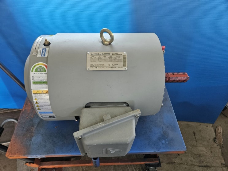  4P05 11KW(15HP) 4P 440V 60Hz B3 eG3