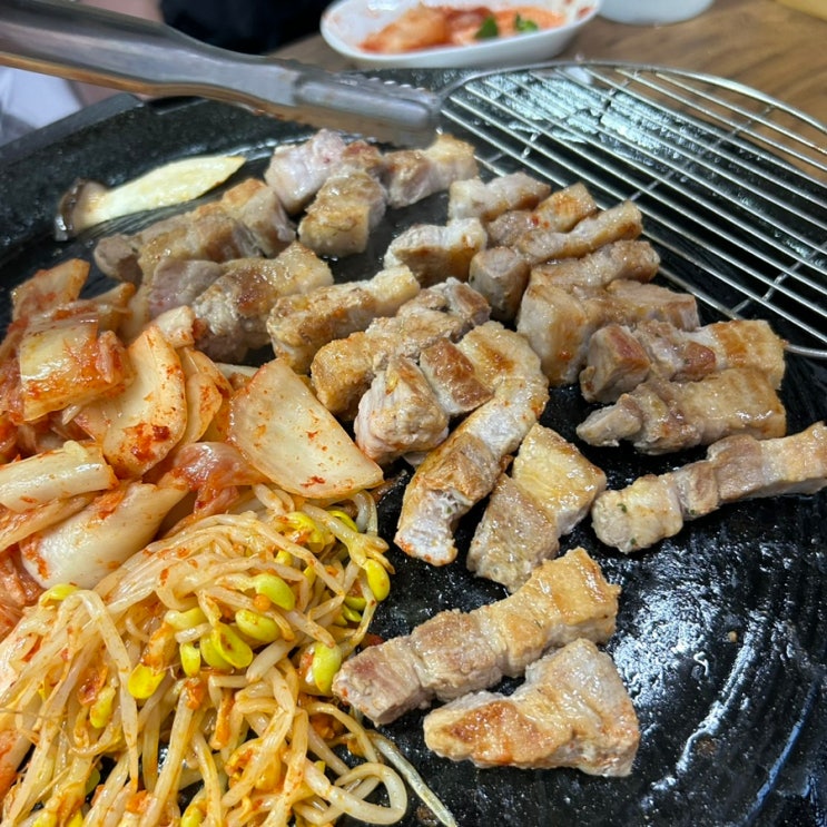  창원 명서동 고기집 추천 ‘솥돼지’ 솥뚜껑 삼겹살