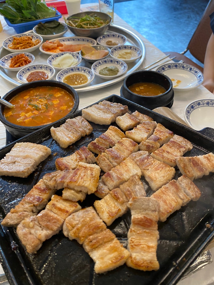  군산돼지집 군산 생삼겹살 된장술밥 불금 모임장소 제격이야 수송동고기집