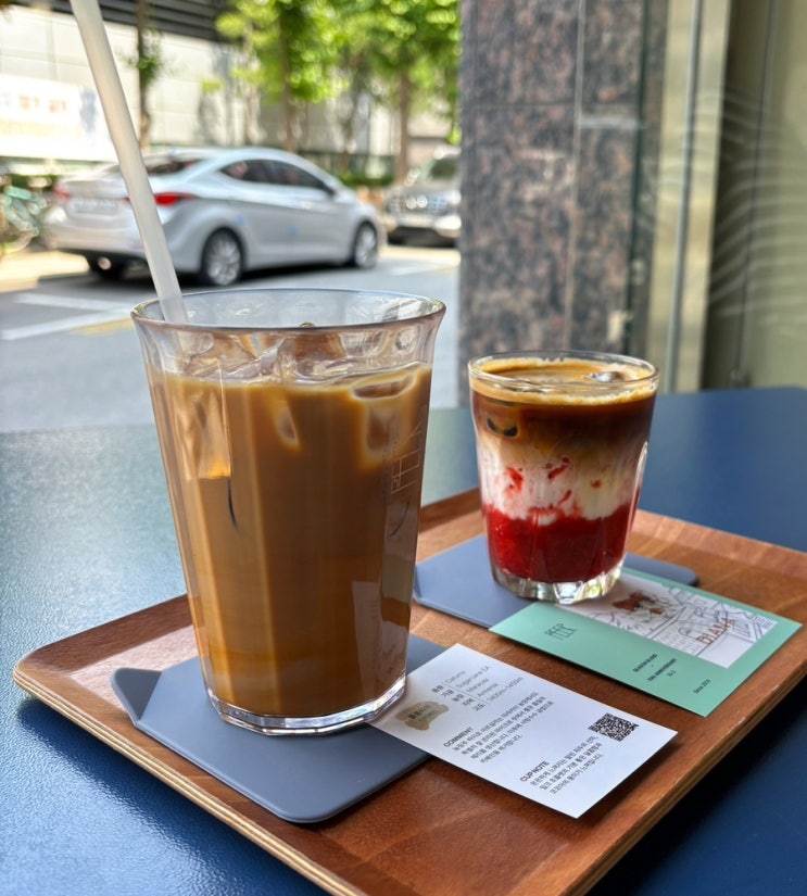  피어커피 - 성수동 딸기라떼 맛집 발견