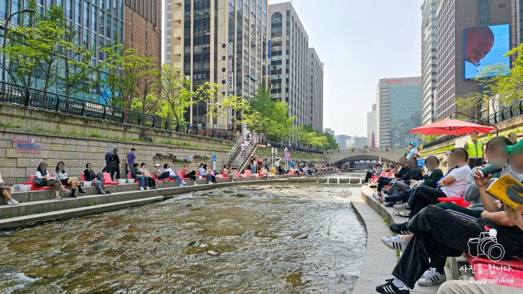  [서울시 중구 태평로1가] 서울 여행 가볼만한곳, 도서관 - 청계천 책 읽는 맑은 냇가