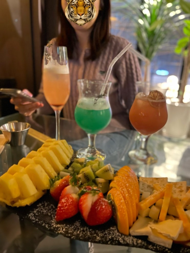  칵테일바 더뷰합정 방문후기:: 합정역안주맛집 :: Cocktail bar