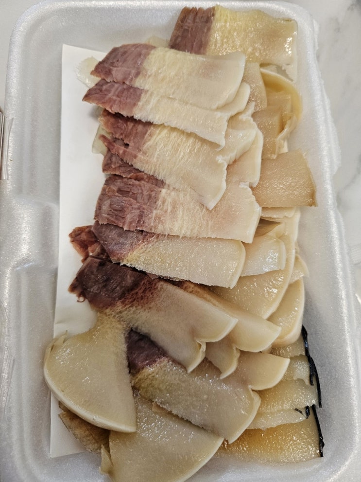  부산맛집 중구 남포동  자갈치시장 고래고기 맛집 포장 내 돈 내산