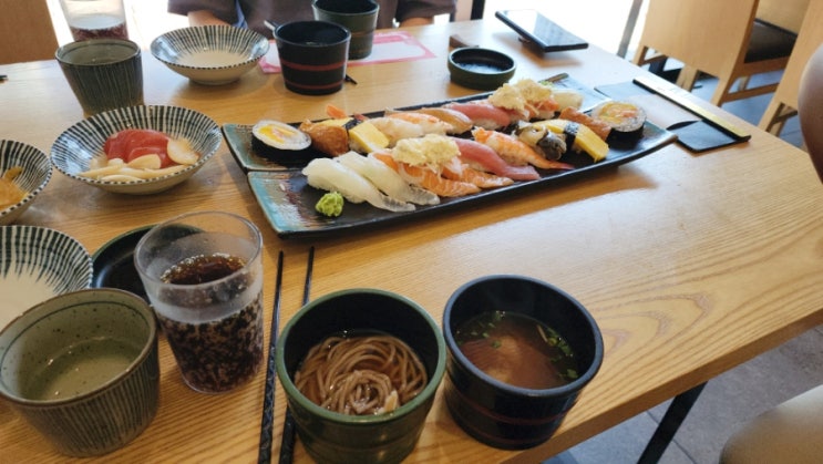  청주초밥맛집 율량동점심메뉴추천 상무초밥 맛있다.