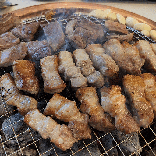  전주 서신동 맛집 [육미제당 서신점] 치킨 피자 샐러드바 있는 고기무한리필집 추천!