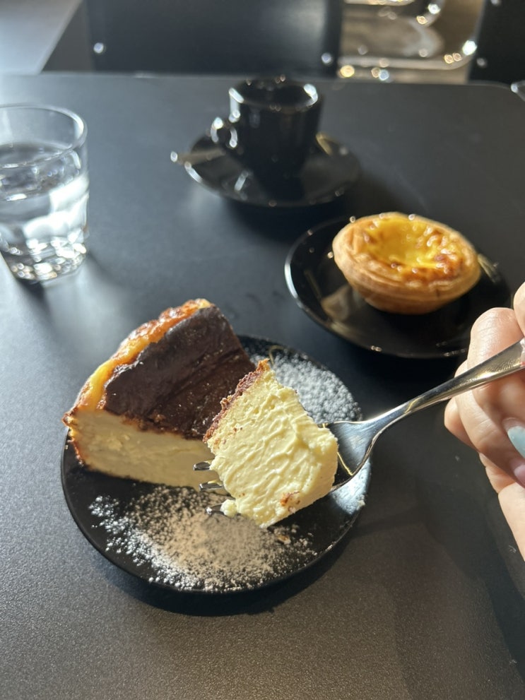  울산디저트 성남동카페 모노크롬커피바