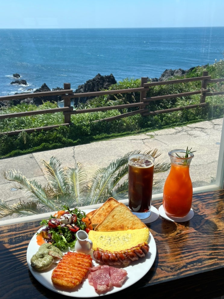  중문오션뷰 서귀포브런치 마녀의 언덕 카페 고양이까지 볼수있는 카페 추천