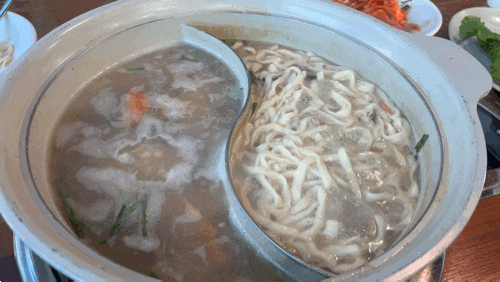  충북 옥천 맛집 [인산 해물칼국수] 신선한 조개, 맛난 수육