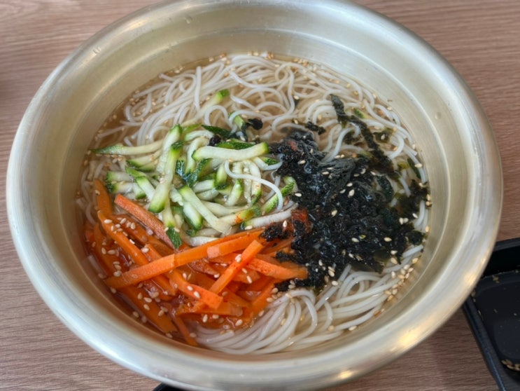  간편하게 먹기 좋은 천안 잔치국수, 비빔국수 무한리필 "옛날양푼국수 쌍용점"