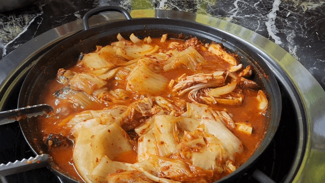  대구 비산동 맛집 경이로운 김치찜 엄마 손 맛이 그립다면