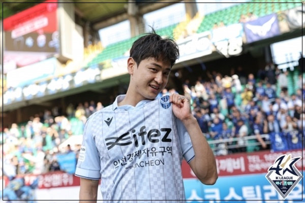 ‘<b>김태현</b> 2연속 SON 빙의골’ <b>김천</b>, 제주에 1-0 승 8경기... 