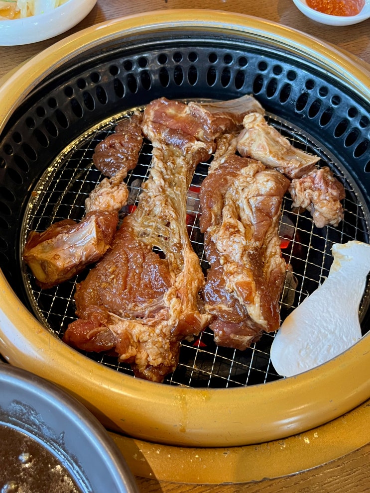  함안 맛집 쾌지나칭칭, 양념 돼지갈비 넓은 주차장 고급진 식당