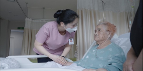 여기, "집에서 죽겠습니다"라는 사람들이 있다 여기, "집에서 죽겠습니다"라는 사람들이 있다
