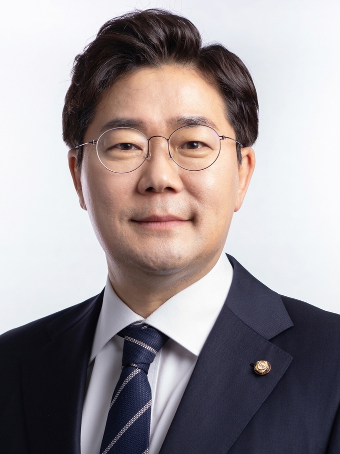 박찬대 "해병대원 <b>특검</b>거부가 아니라 김건희 여사 <b>특검</b> 수용해야"