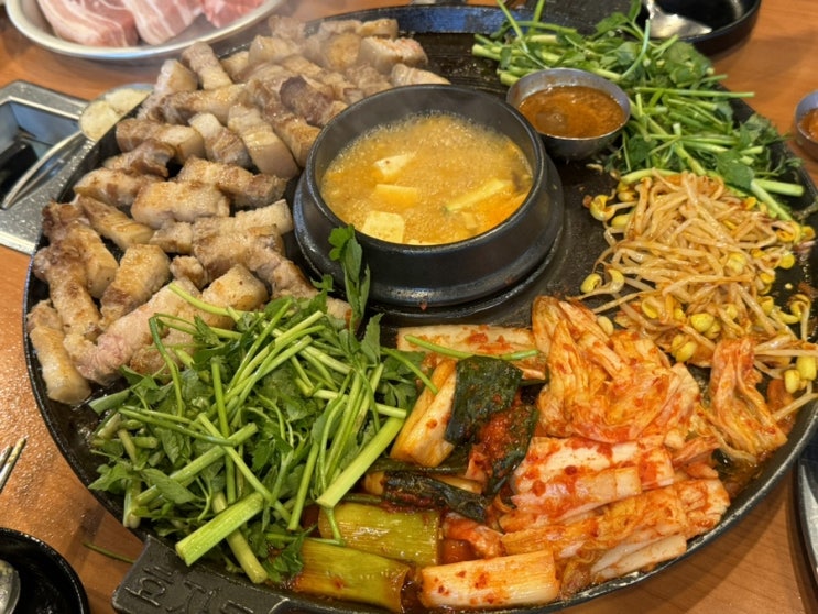  세종 다정동 맛집 가성비 좋은 고기집 효자동솥뚜껑