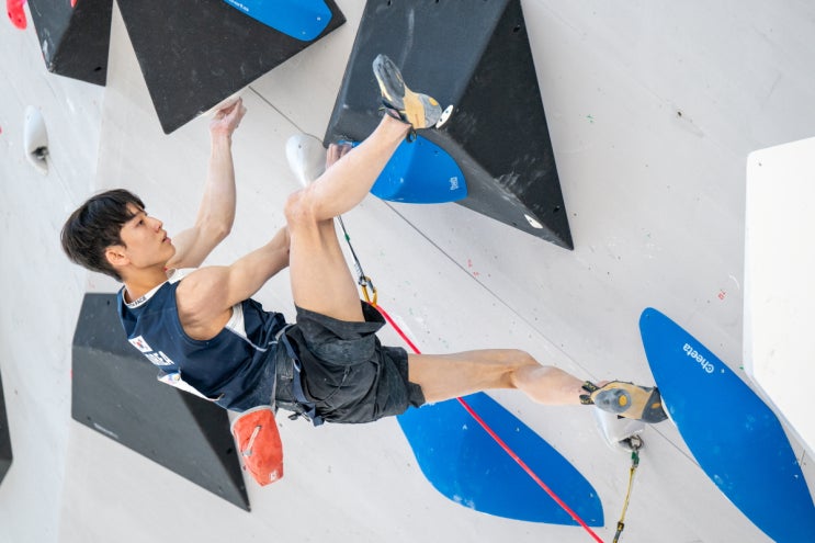 <b>파리올림픽</b> 예선전 1차<b>스포츠클라이밍</b> 국가대표 <b>이도현</b> 1위... 