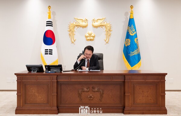 [건설신문] 윤석열 <b>대통령</b>, <b>싱가포르</b> 신임 <b>총리</b>와 전화 <b>통화</b>