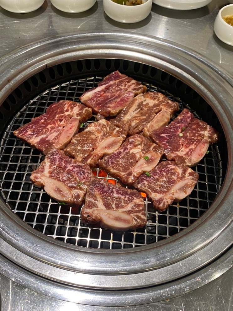  [마포 맛집] 청기와 타운 마포 메뉴추천 / 주차 / 예약 (트러플 아보카도 육회)