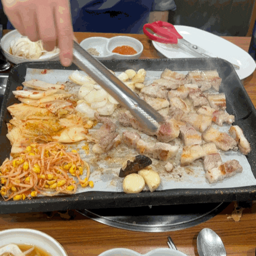  보물촌꺼먹돼지 단대오거리 맛집 지리산 흑돼지 맛은?