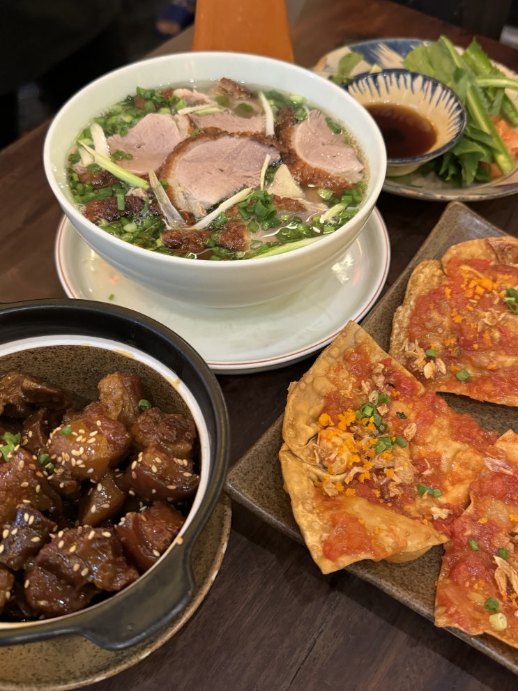  호이안맛집 | 올드타운 쌀국수 로컬 맛집 깜른 리뷰