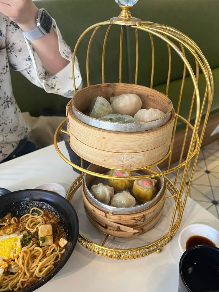  신사역 맛집 딩딤1968 홍콩 딤섬 마파두부면 후기