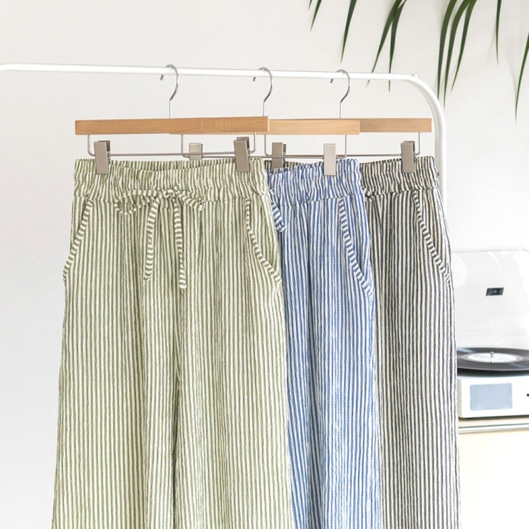  데일리룩에 완벽 어울리는 허리밴딩 스트라이프 레이온 와이드핏 여름 바지