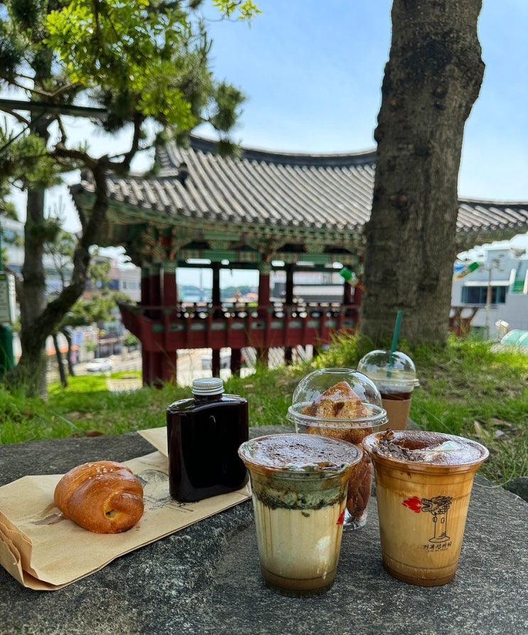 여수 이순신광장 신상카페 [초가오] 거북선 직화커피 비주얼 미쳤어요!!!