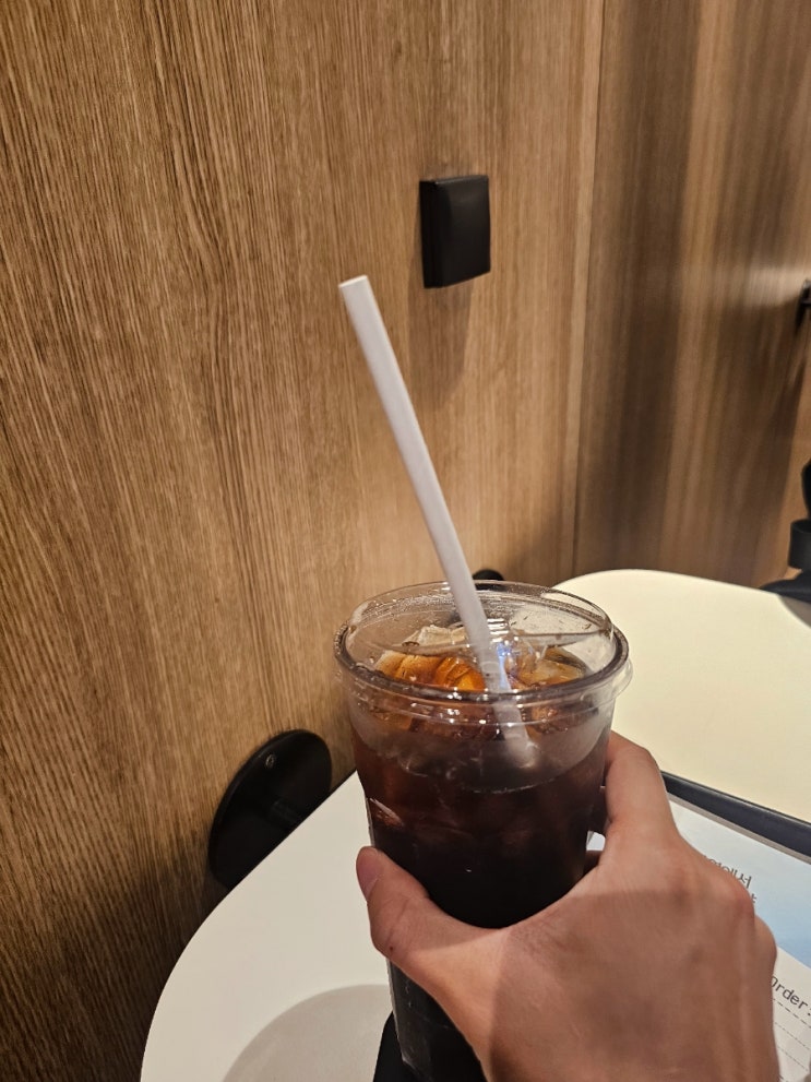  여러분들 맥도날드 빨대