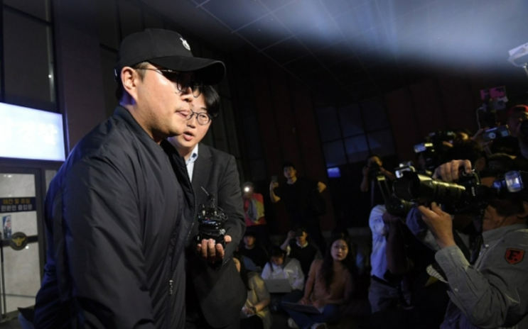 '음주 <b>뺑소니</b>' 김호중 <b>구속영장</b> 신청…증거인멸·도주우려 고려