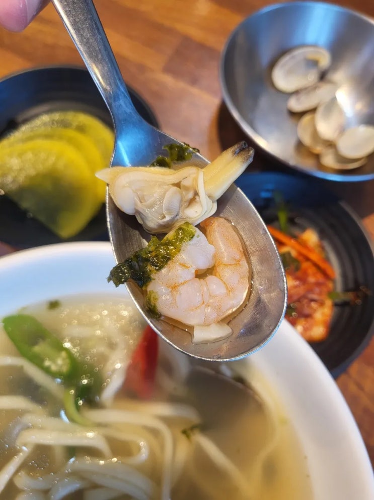  다대포 해수욕장 맛집 백두산해물바지락칼국수 해장 맛집