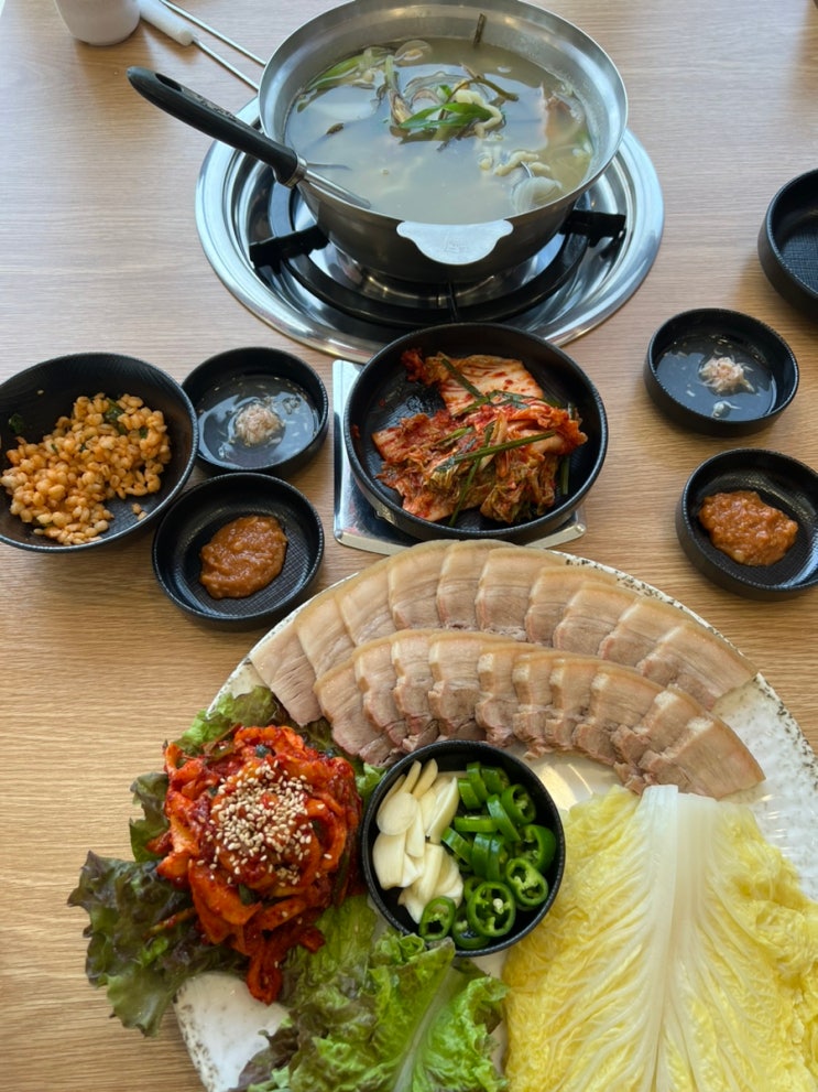  청주 가경동 맛집 부모님하고 가기 좋은 죽림홍두깨바지락칼국수보쌈