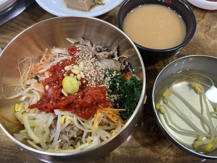  전주전통 비빔밥 전문점 갑기회관 본점 육사시미 맛있는 곳