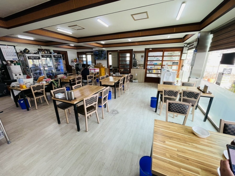 오뚝이바지락반칼국수반 흥동점 사진 4