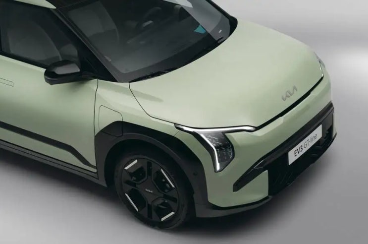 기아 컴팩트 전기 SUV, <b>EV3</b> 공개. 판매 가격은 3천만원 중반대