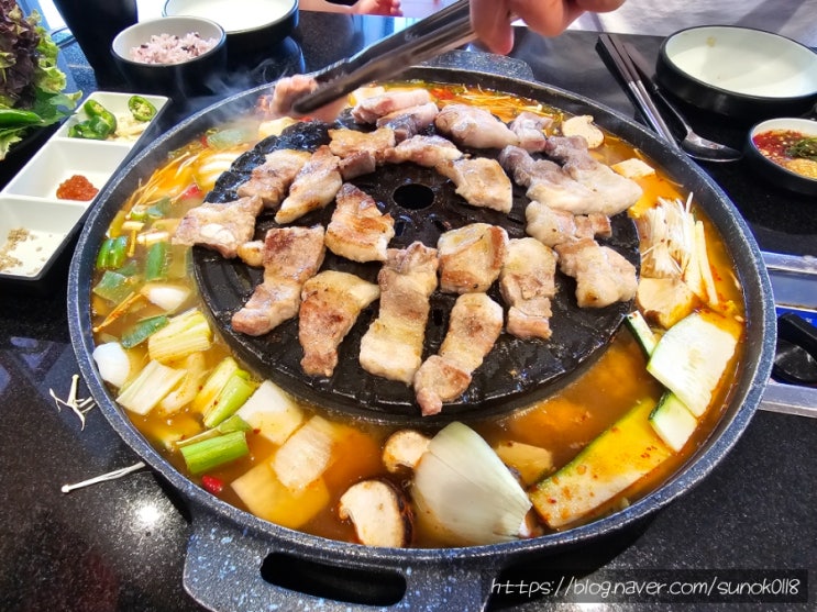  야당역 솥뚜껑 삼겹살 솥고집 된장N삼겹 고기집