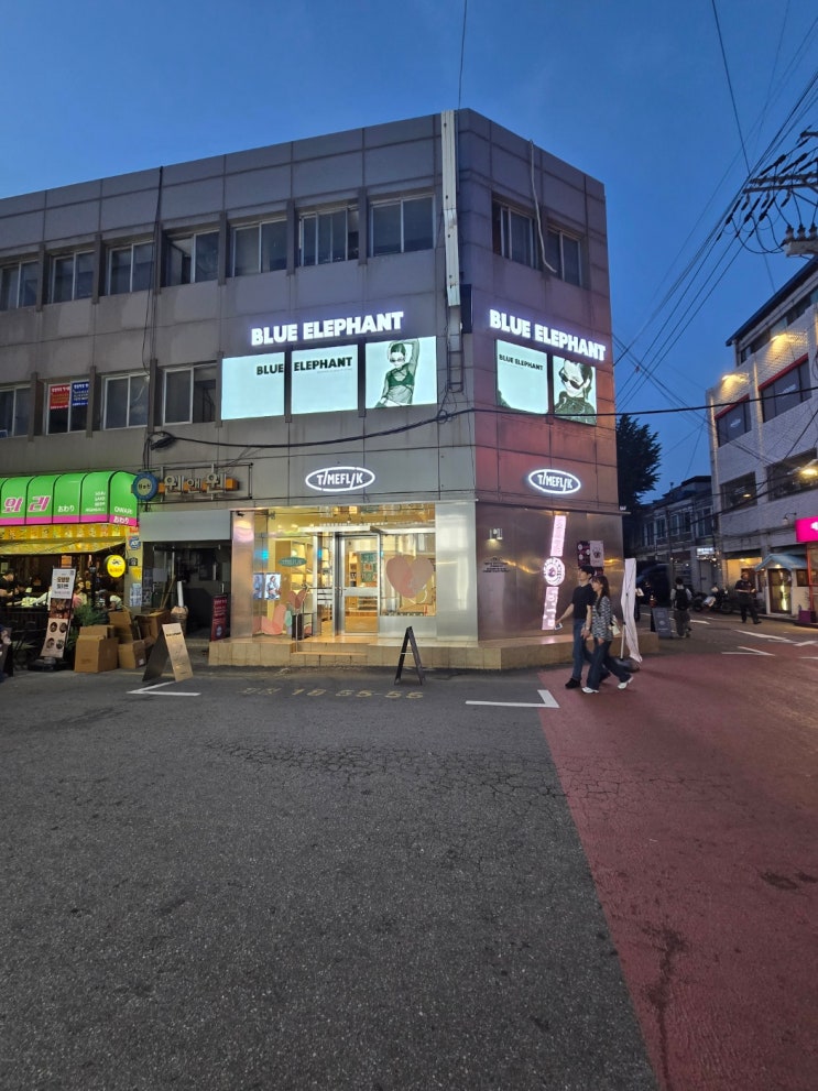  [성수 탐방] 한번쯤 가보면 좋은 스마트워치 스트랩 전문 매장 타임플릭 성수 플래그십스토어