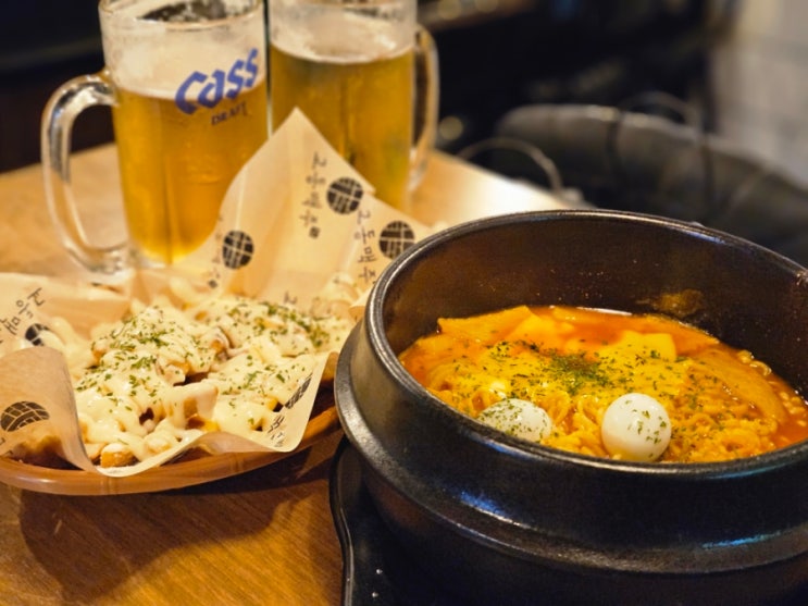  동성로 맛집, 간단하게 즐기기 좋은 대구 감성주점 교동맥주 동성로점