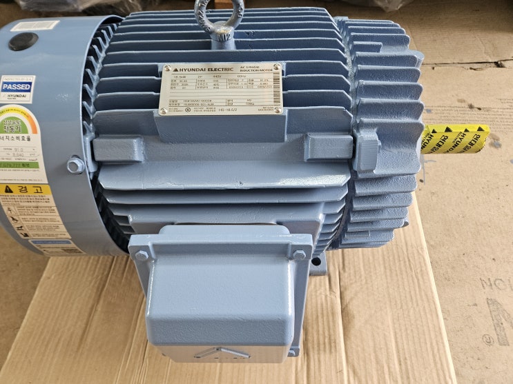  2P05 18.5KW(25HP) 2P 440V 60HZ B3