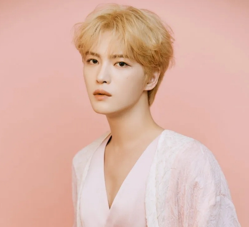 <b>김재중</b> 사주 천리안 선생 (양부모에게 60억 집 선물... 