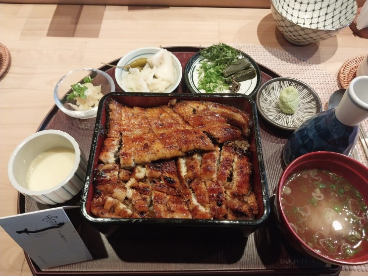  [내돈내산] 서울 강남구 압구정동 신사동 장어덮밥 맛집 "우나쥬유키"