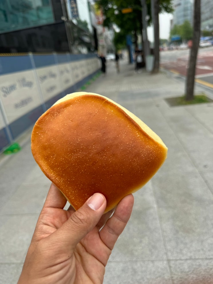  40년 동안 변함없는 맛 "김영모제과점" 대치점에서 추억의 맛을 찾았습니다.