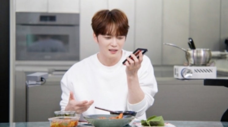 '<b>편스토랑</b>' <b>김재중</b>, <b>임시완과</b> 10년 절친