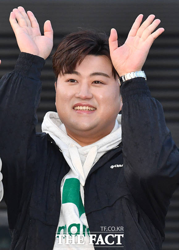<b>김호중</b> 구속실질심사 담당 신영희 판사 과거 <b>재판</b> 성향과 구속... 
