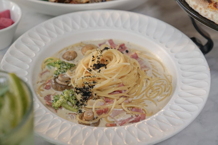  광교 맛집 투섹션 광교본점, 파스타 맛있고 분위기 좋은 광교 레스토랑~