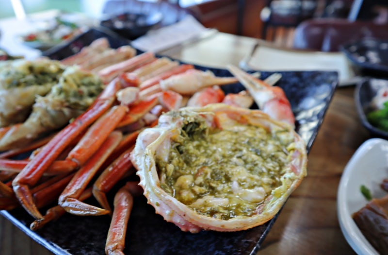 경치가 끝내준 영덕 대게 맛집 시세 저렴한 풍물거리8호