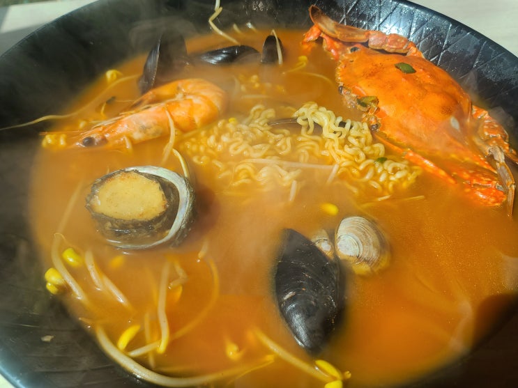  마시안해변 맛집 바지락 칼국수가 맛있는 바다담을