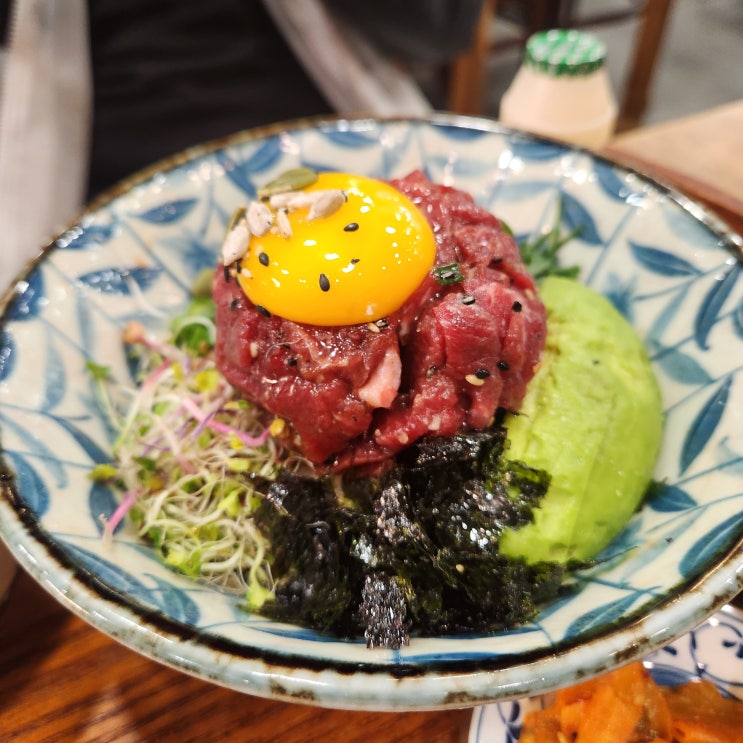  담백하고 깔끔한 한끼를 먹을 수 있는 방이동맛집 '얼룩말식당'